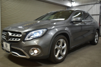 メルセデスベンツ GLA GLA220 4M ﾌﾟﾚﾐｱﾑP ﾚｰﾀﾞｰｾｰﾌﾃｨP 後期 4WD ﾊﾟﾉﾗﾏｻﾝﾙｰﾌ ﾊｰﾏﾝｶｰﾄﾞﾝｻｳﾝﾄﾞ ﾏﾙﾁｶﾗｰｱﾝﾋﾞｴﾝﾄ 革 ﾅﾋﾞTV ﾃﾞｨｽﾄﾛ ﾌﾞﾗｲﾝﾄﾞS ﾚｰﾝｷｰﾌﾟ ﾌｯﾄｹﾞｰﾄ ﾊﾞｯｸｶﾒﾗ ｷｰﾚｽｺﾞｰ 2年保証
